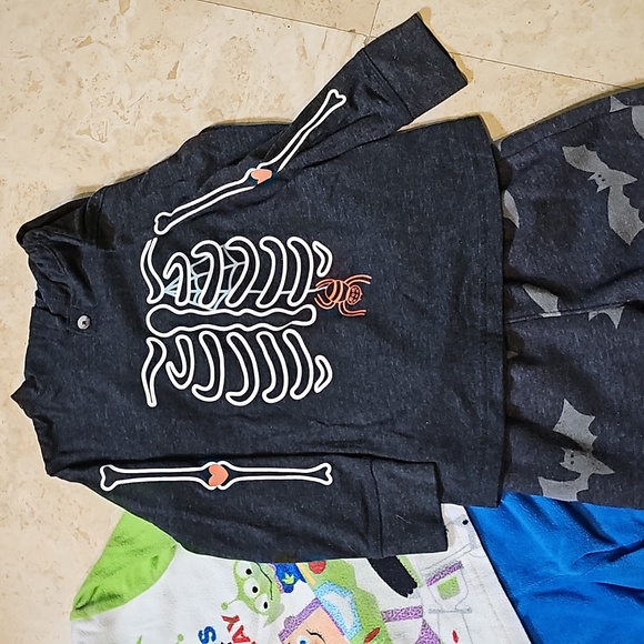 PAJAMA BUNDLE - Picture 4 of 6